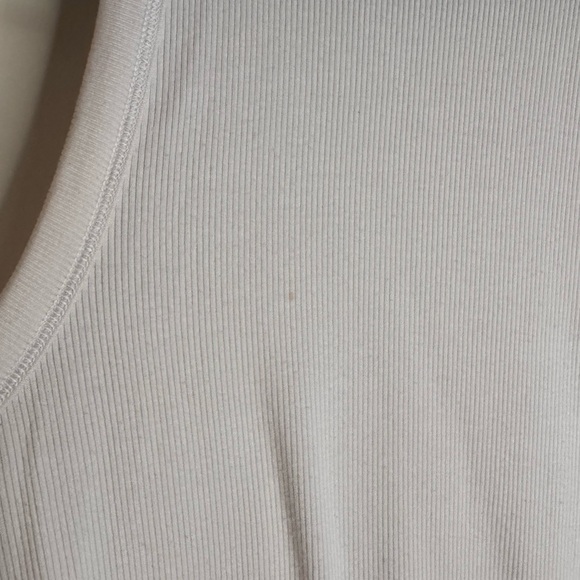 Lululemon White Ribbed Tank Top - Measurements Included - Picture 6 of 6